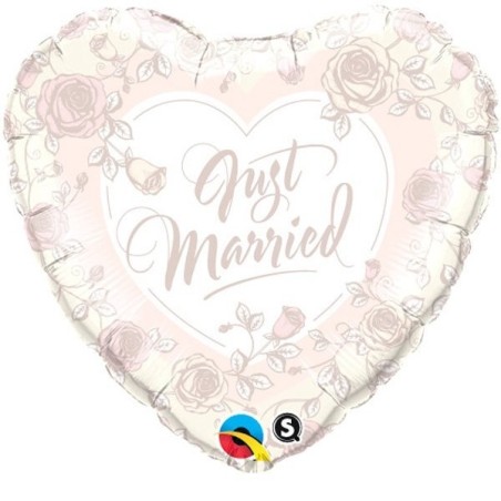 Qualatex 18 Inch Heart Foil Balloon - Just Married Roses